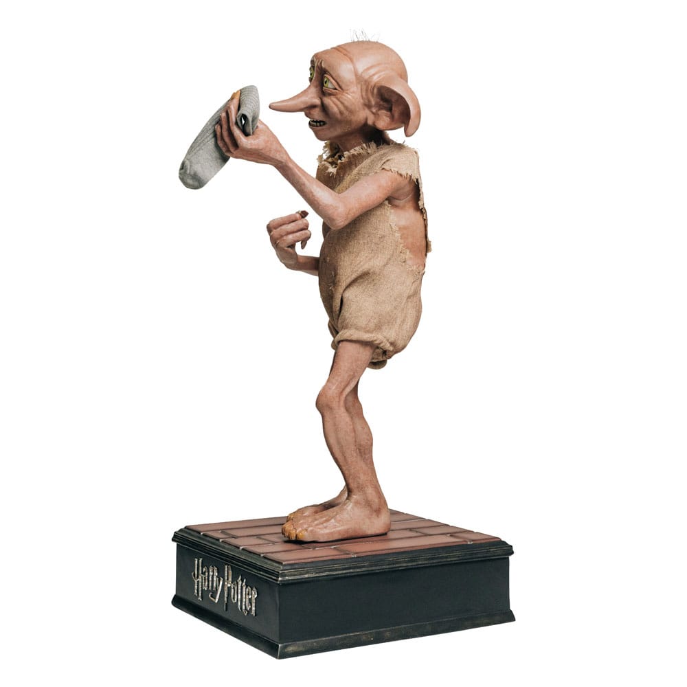 Harry Potter - Life-Size Statue - Dobby Version 3 (107cm)