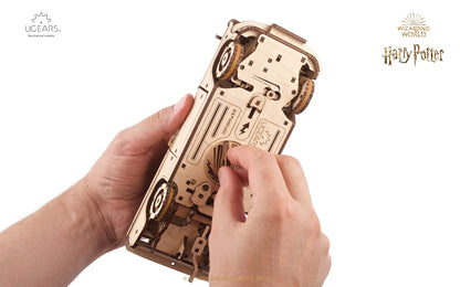 Harry Potter- UGEARS Modellbausatz - Fliegender Ford Anglia