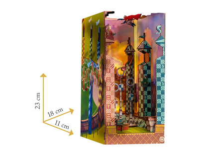 Harry Potter - Tiny Adventures Book Nook - Quidditchfeld