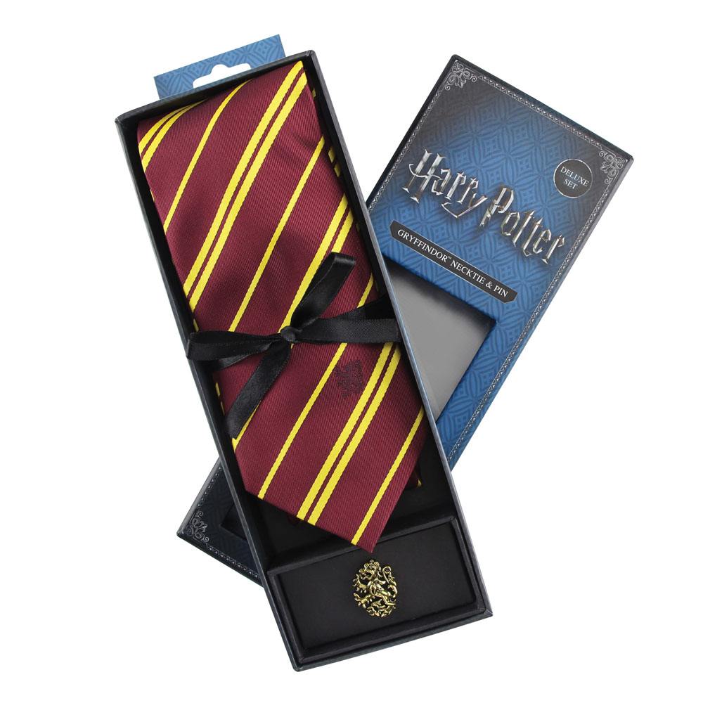 Harry Potter - Krawatte & Ansteck-Pin Deluxe Box - Gryffindor
